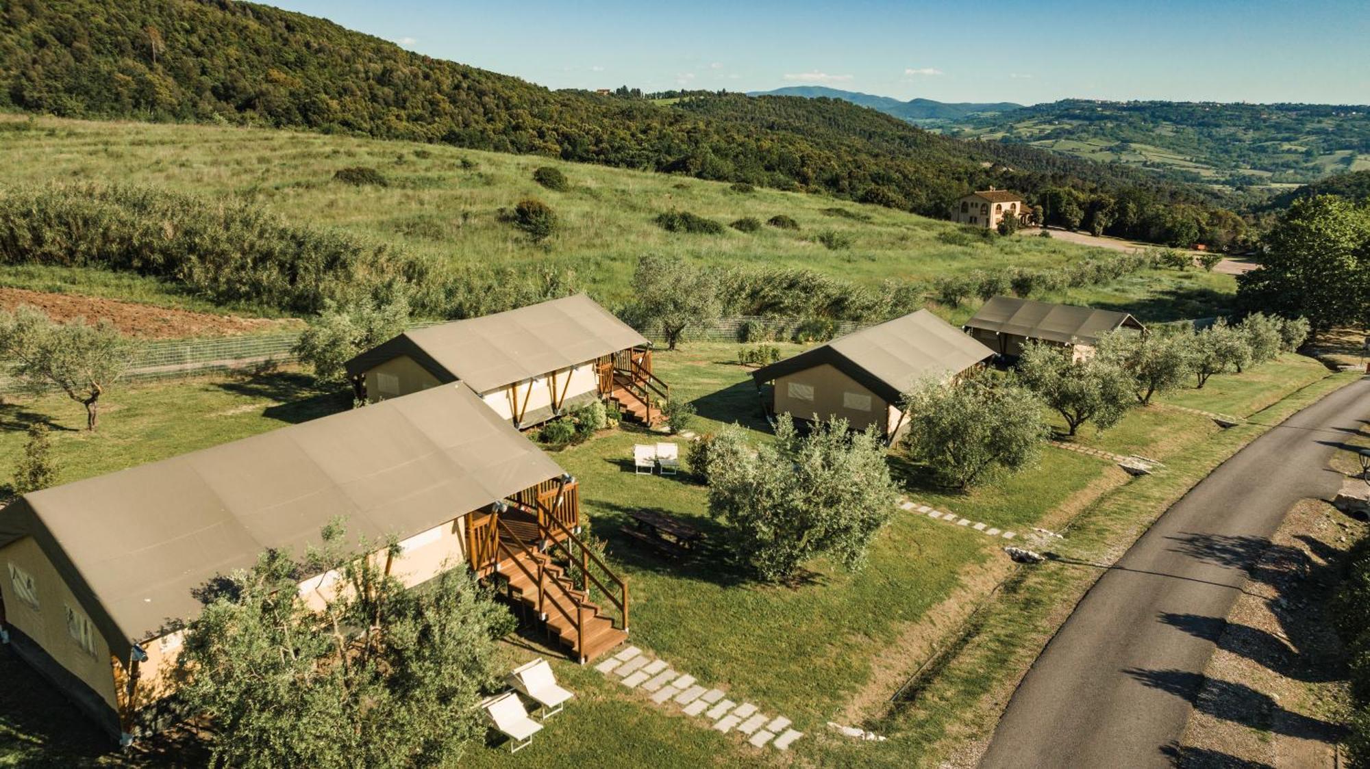 Отель Glamping Le Tegole Рипарбелла Экстерьер фото